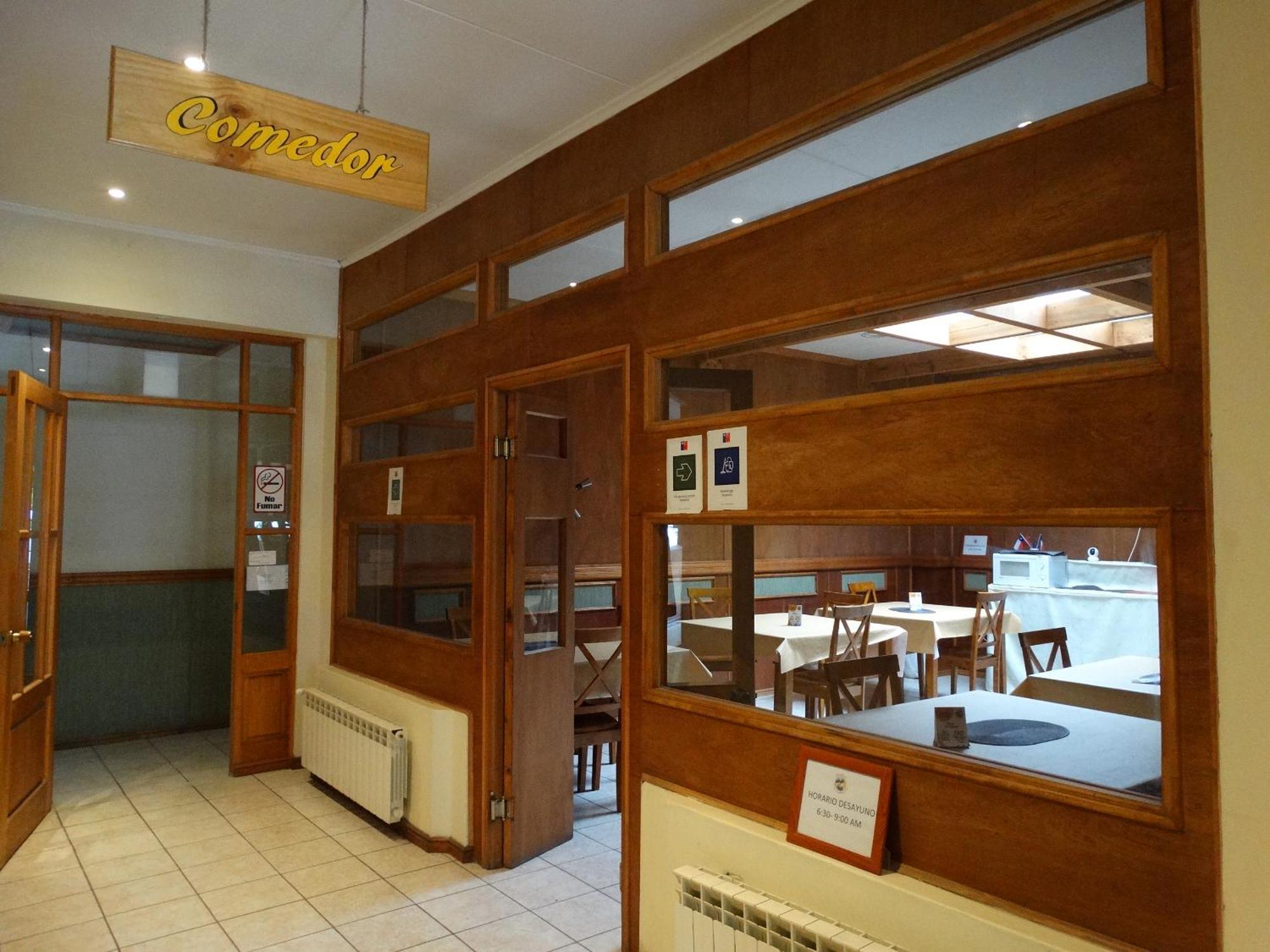 Hostal Don Guillermo Puerto Natales Bagian luar foto