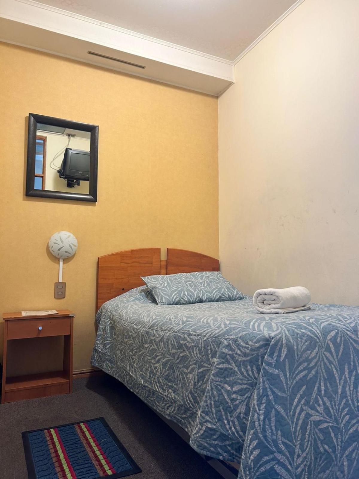 Hostal Don Guillermo Puerto Natales Bagian luar foto
