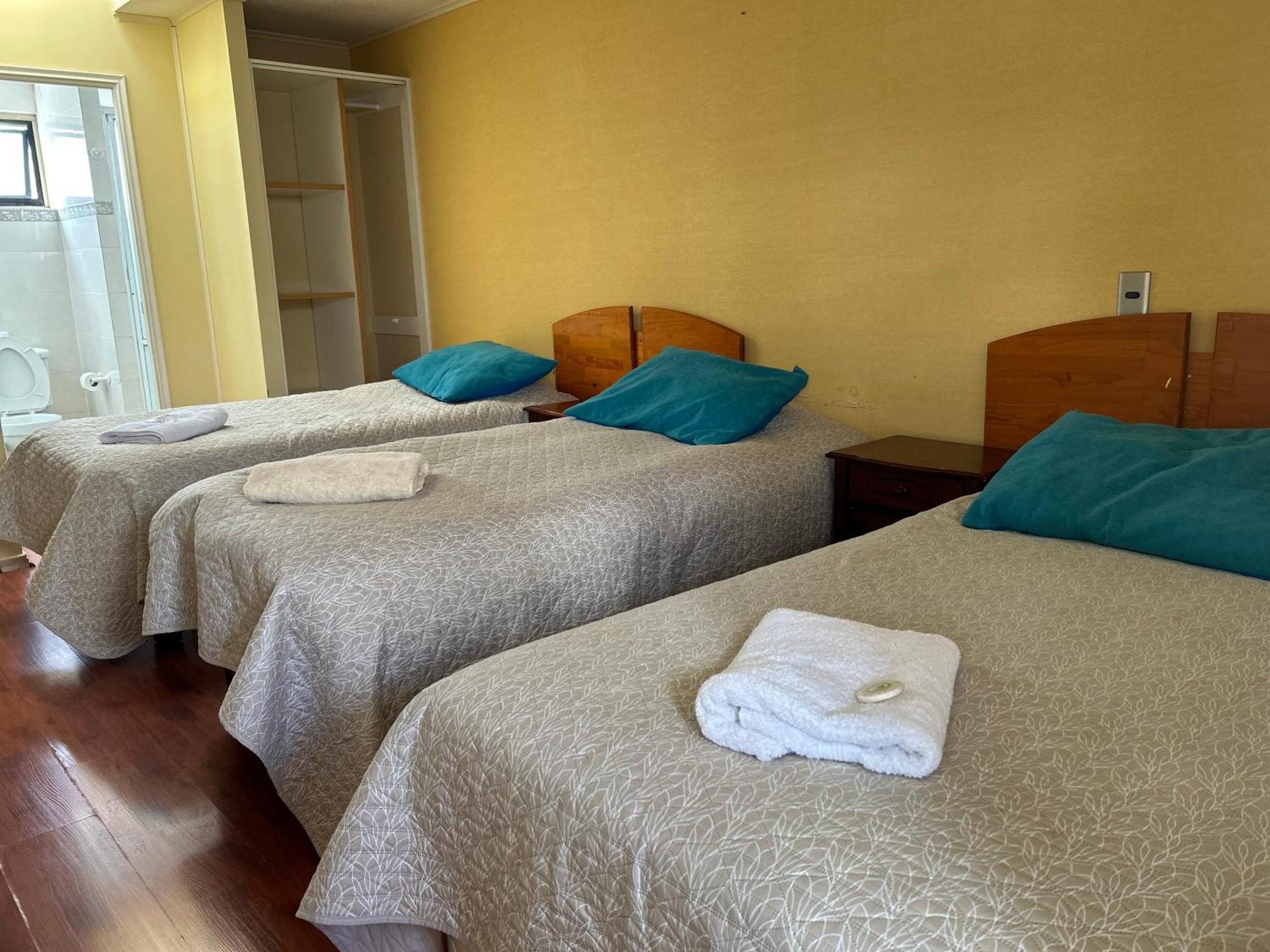 Hostal Don Guillermo Puerto Natales Bagian luar foto